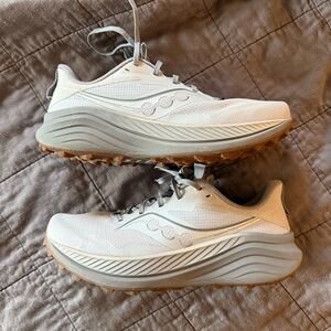 Saucony Women's Xodus Ultra 3 Trail Runners